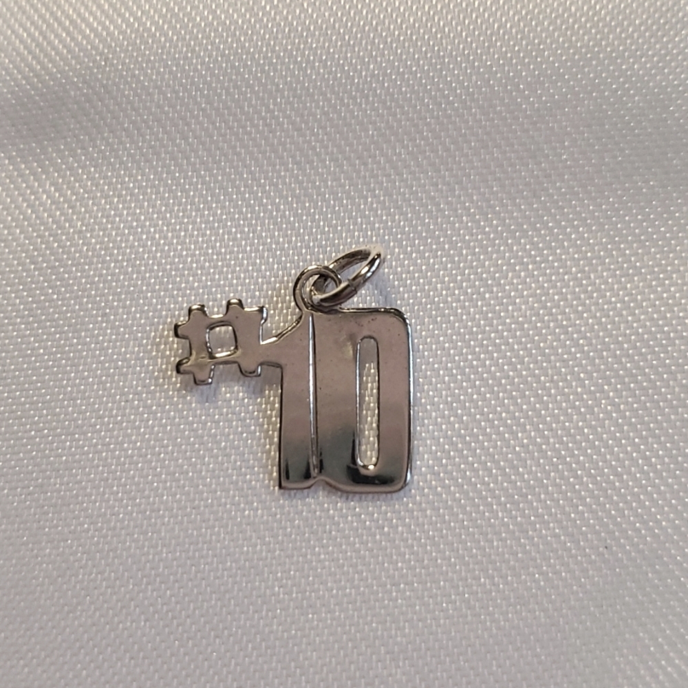 #10 pendant